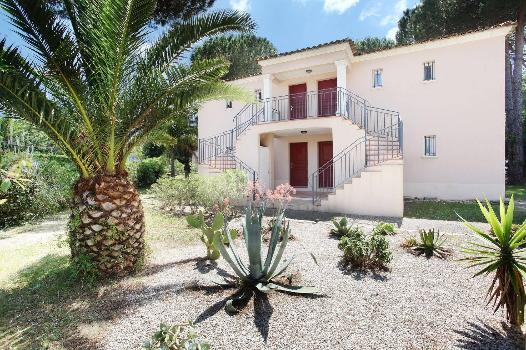 Odalys Residence Clos Bonaventure Gassin Bagian luar foto